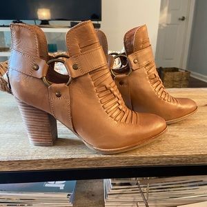 Seychelles Tan Booties - 7.5